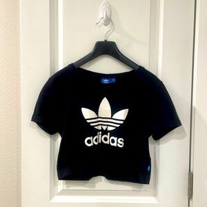 Adidas black cropped t shirt